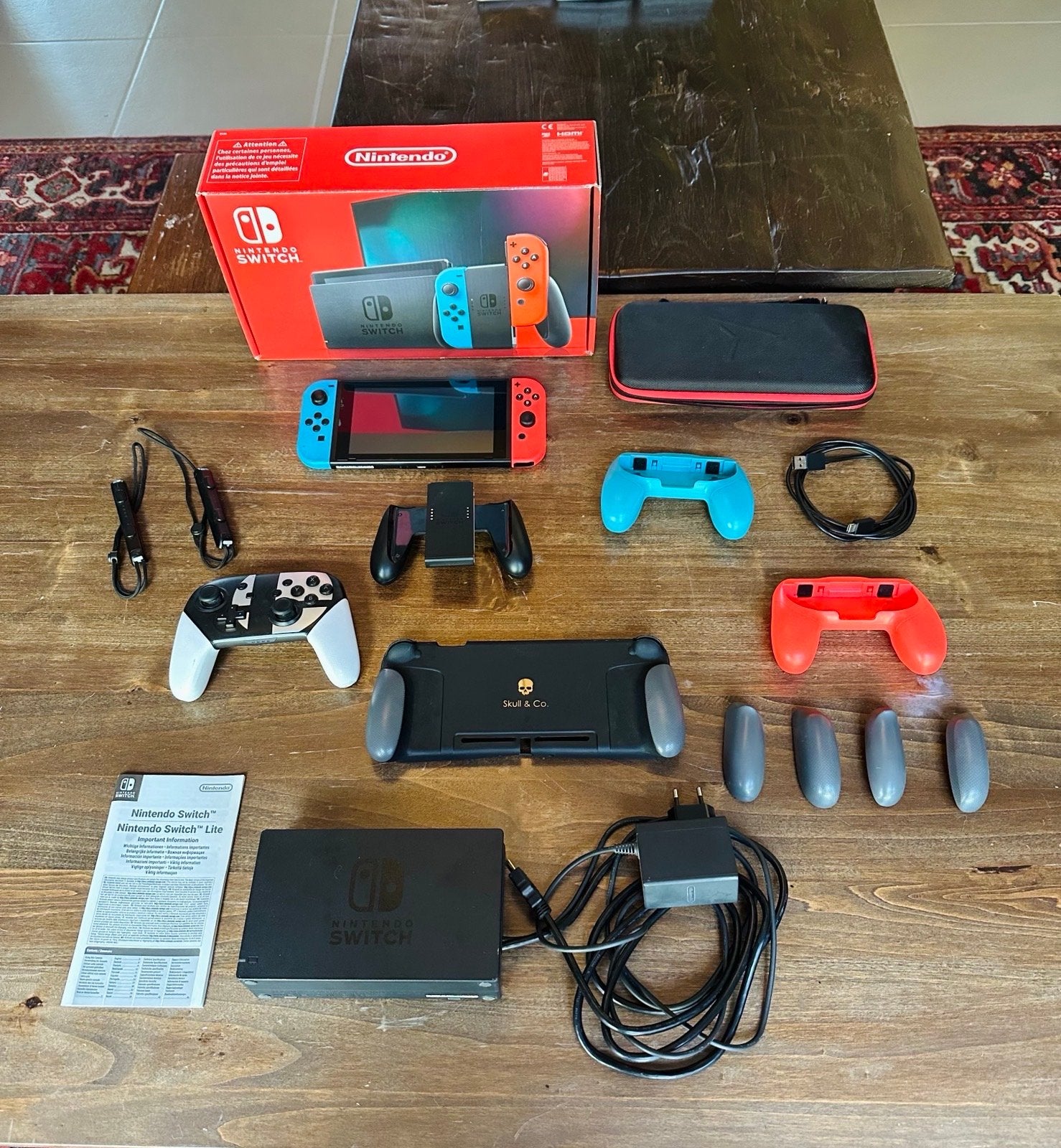 Nintendo Switch 2019 Upgrade - met veel extra’s, Spelcomputers en Games, Ophalen, Gebruikt, Met 2 controllers, Switch 2019 Upgrade