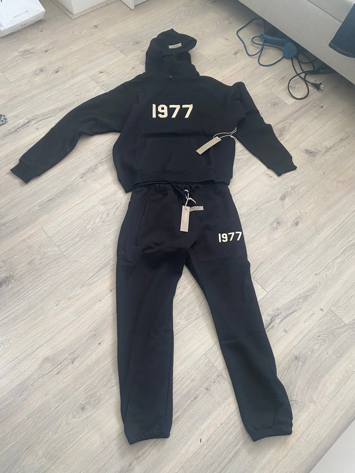1977 essentials pak, Ophalen of Verzenden, Zo goed als nieuw