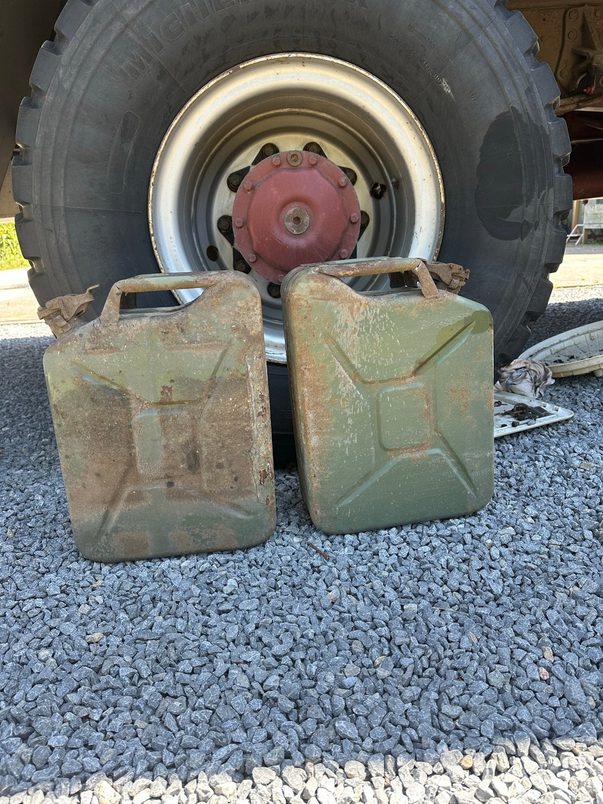 2x 20L Klassieke Leger Jerrycans 1988, Ophalen
