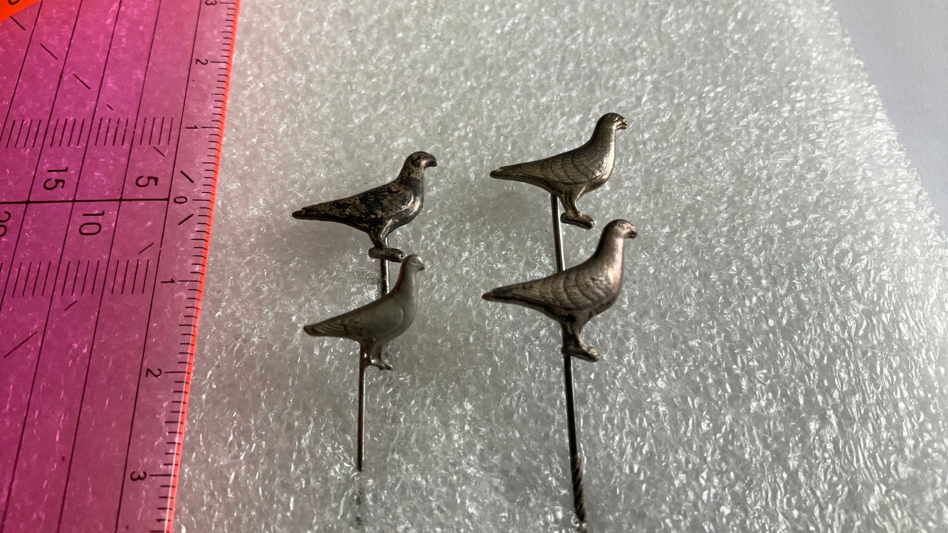 4 speldjes duiven, Ophalen of Verzenden, Zo goed als nieuw, Overige onderwerpen