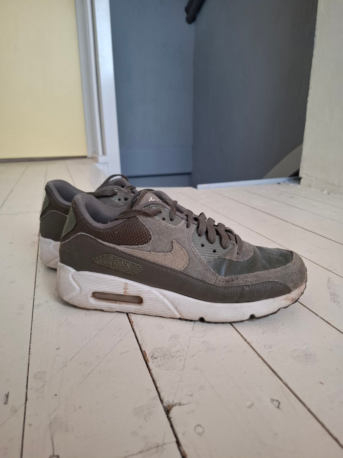 Nike Air Max 90 Groen - Maat 40, Kleding | Dames, Verzenden, Nike, Sneakers of Gympen, Gedragen