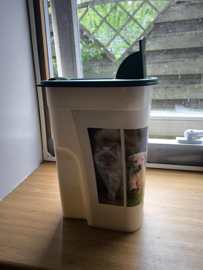 Voerton 4,1 l met schenkopening, Dieren en Toebehoren, Ophalen, Kat