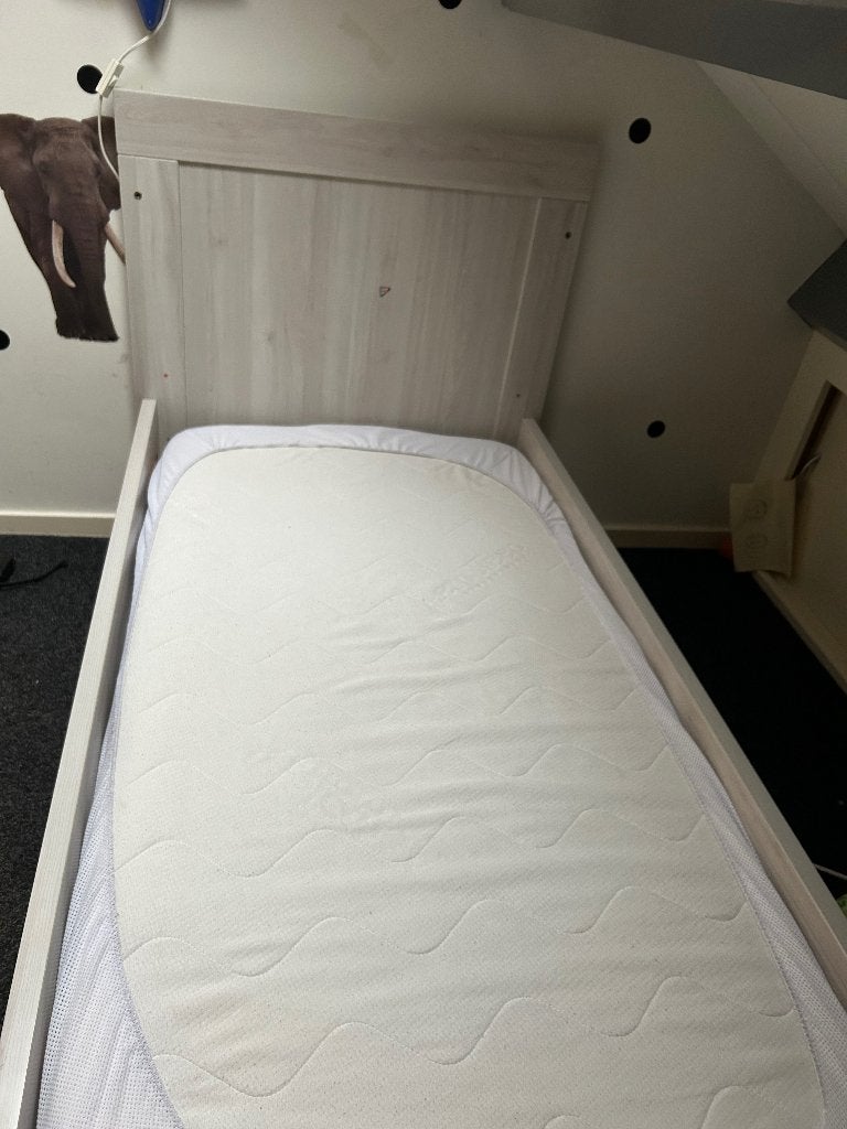 Peuterbed en ledikant in 1. 140x70, Ophalen, Gebruikt, Ledikant