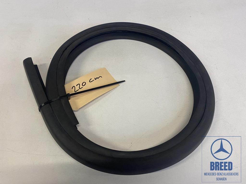 NOS stootrubber bumper voor Mercedes-Benz W114 W115 /8, Auto-onderdelen, -, Nieuw, Ophalen of Verzenden, -