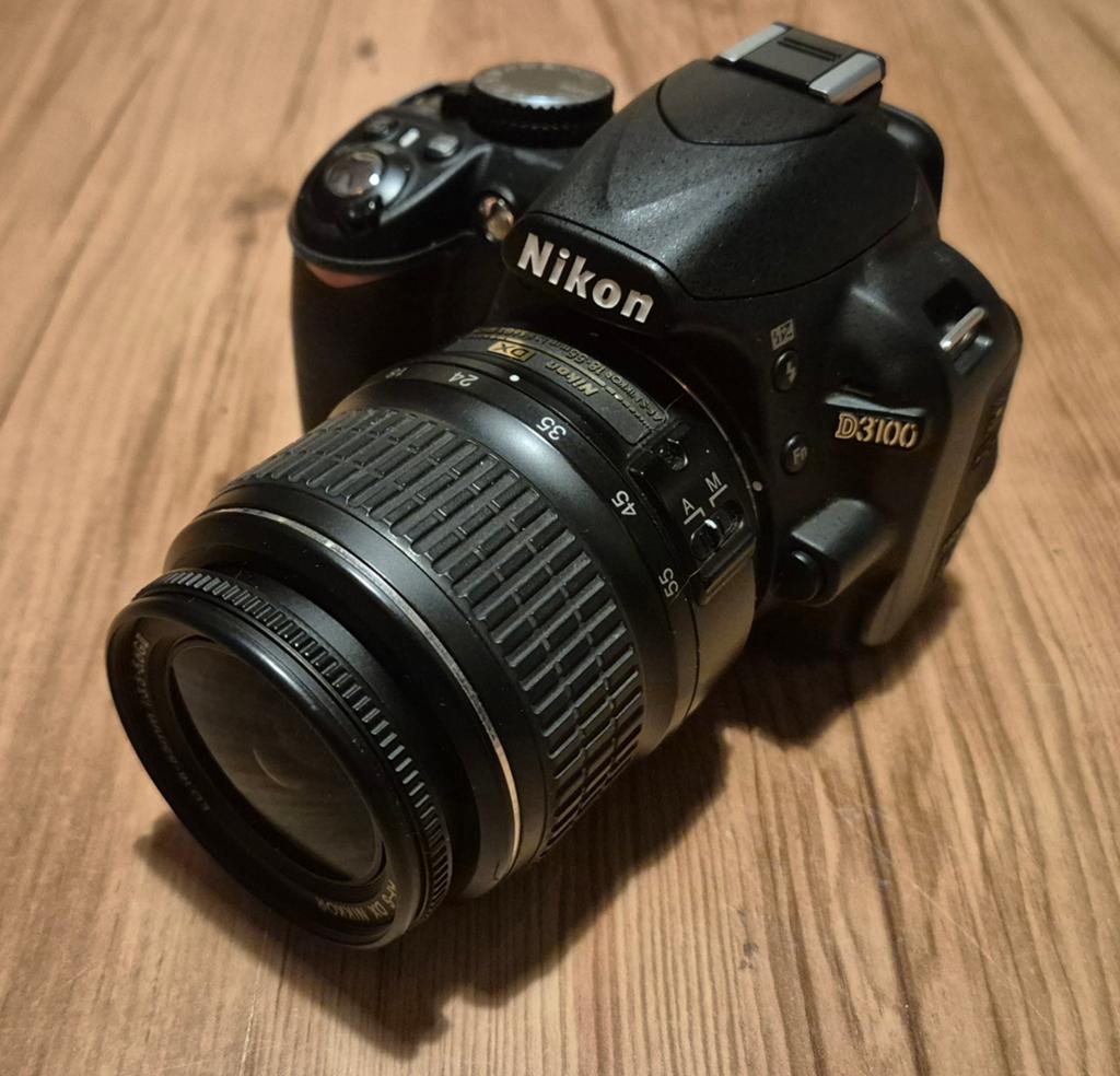 Digitale spiegelreflexcamera Nikon D3100, Ophalen, Nikon