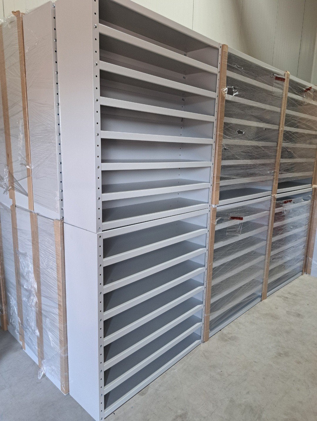 Nieuwe legbordkast, Huis en Inrichting, Ophalen, Nieuw, 25 tot 50 cm