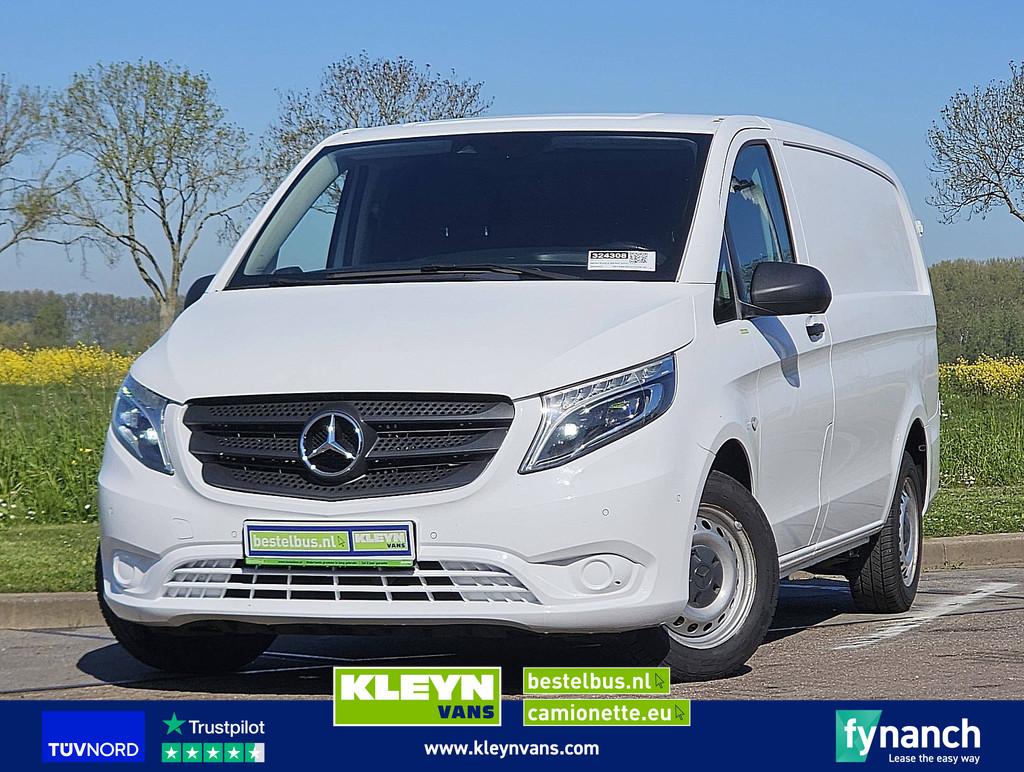 MERCEDES-BENZ VITO 114 l2 automaat led navi, Auto's, Gebruikt, 4 cilinders, 2500 kg, Wit