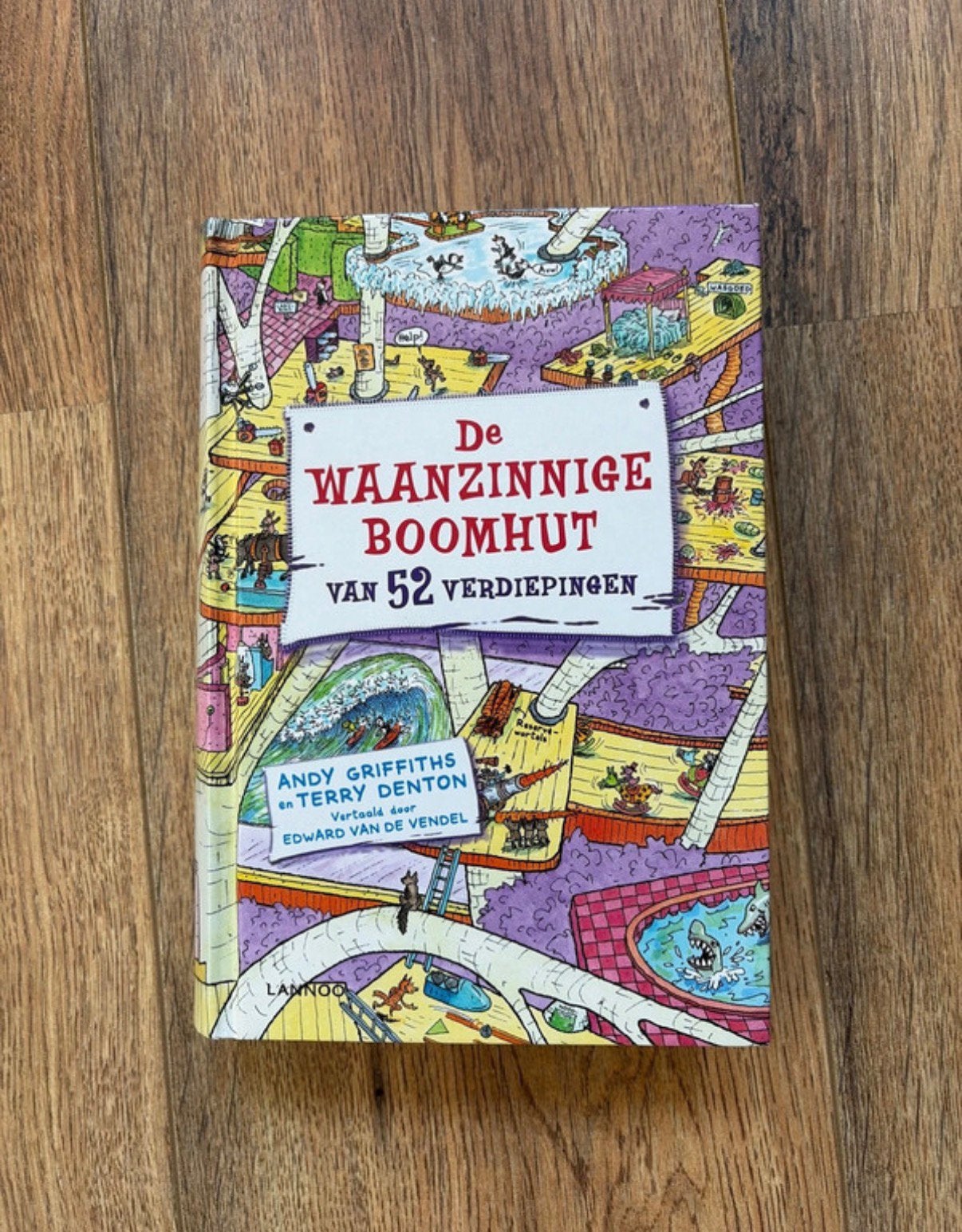De waanzinnige boomhut met 52 verdiepingen, Boeken, Ophalen of Verzenden, Zo goed als nieuw