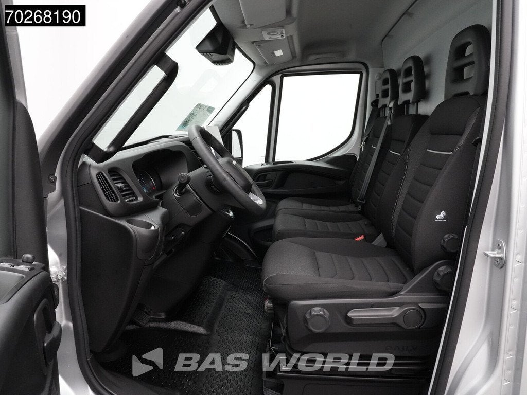 Iveco Daily 35S21 BPM VRIJ! 3.0L Automaat L2H2 210PK 2025-Mo, Auto's, Automaat, Stof, Multifunctioneel stuurwiel, Euro 6