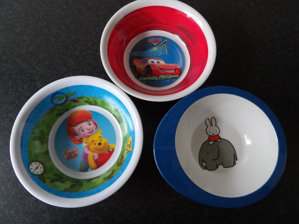 in nette staat 3 melamine bakjes, Nijntje, Pooh en Cars, Overige materialen, Overige typen, Ophalen of Verzenden, Zo goed als nieuw
