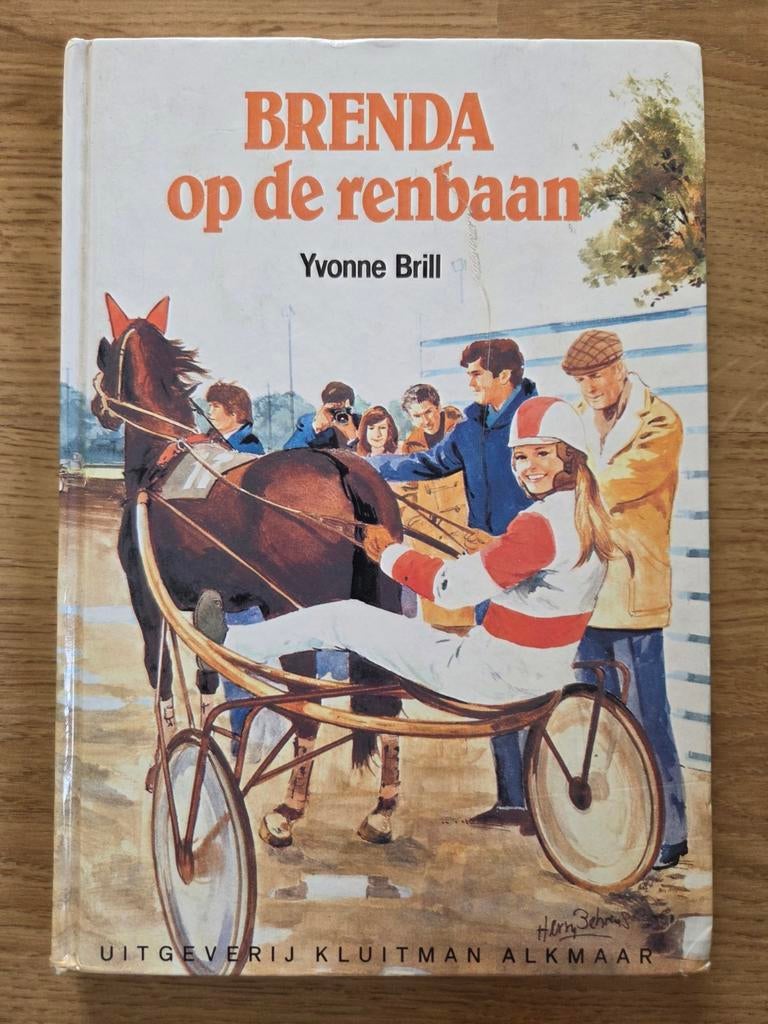 Yvonne Brill brenda op de renbaan, Ophalen of Verzenden, Gelezen