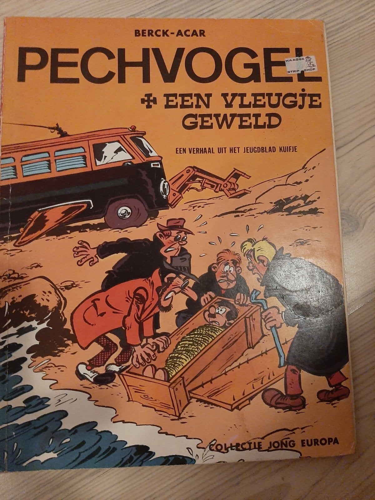 Kuifje Weekblad - Pechvogel + Een Vleugje Geweld, Ophalen of Verzenden