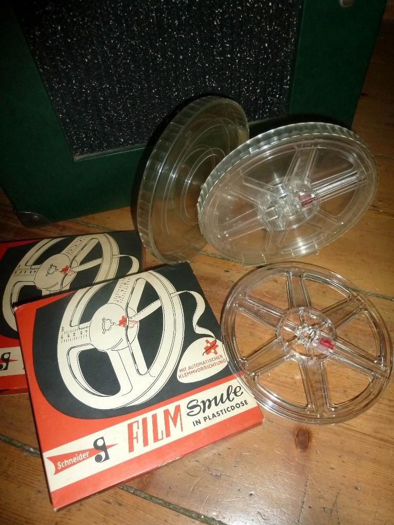 8mm film Schneider Staande Spoelen -120mtr - mooi -, Ophalen of Verzenden, 8mm film
