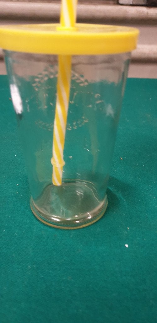 glas met kunststof rietje en deksel, Ophalen of Verzenden, 'T Olde Gre-j, Info@toldegrej.nl, Endepoelstraat 20f Didam
