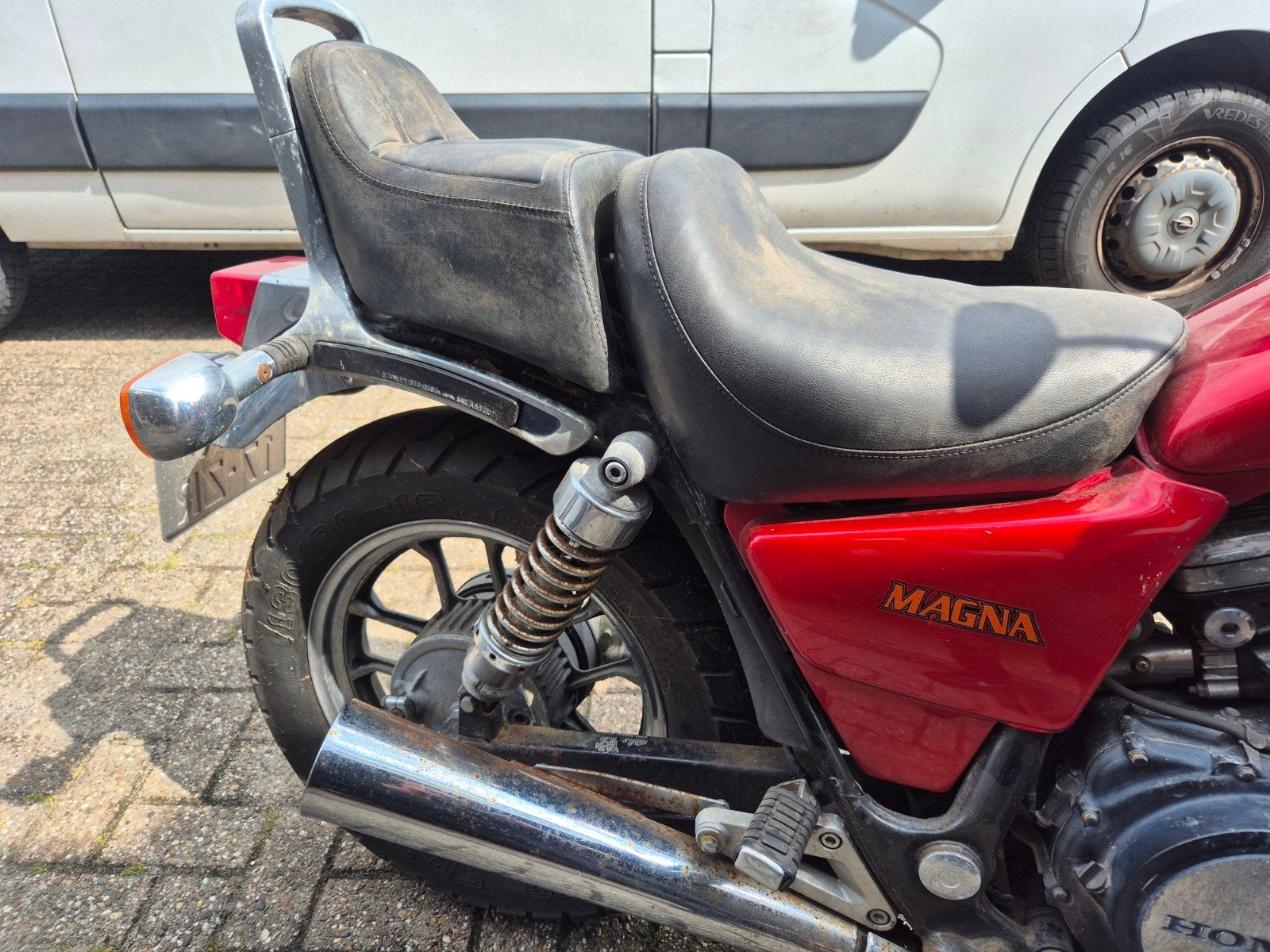 Honda vf700c magna voor onderdelen of opknappen, Ophalen
