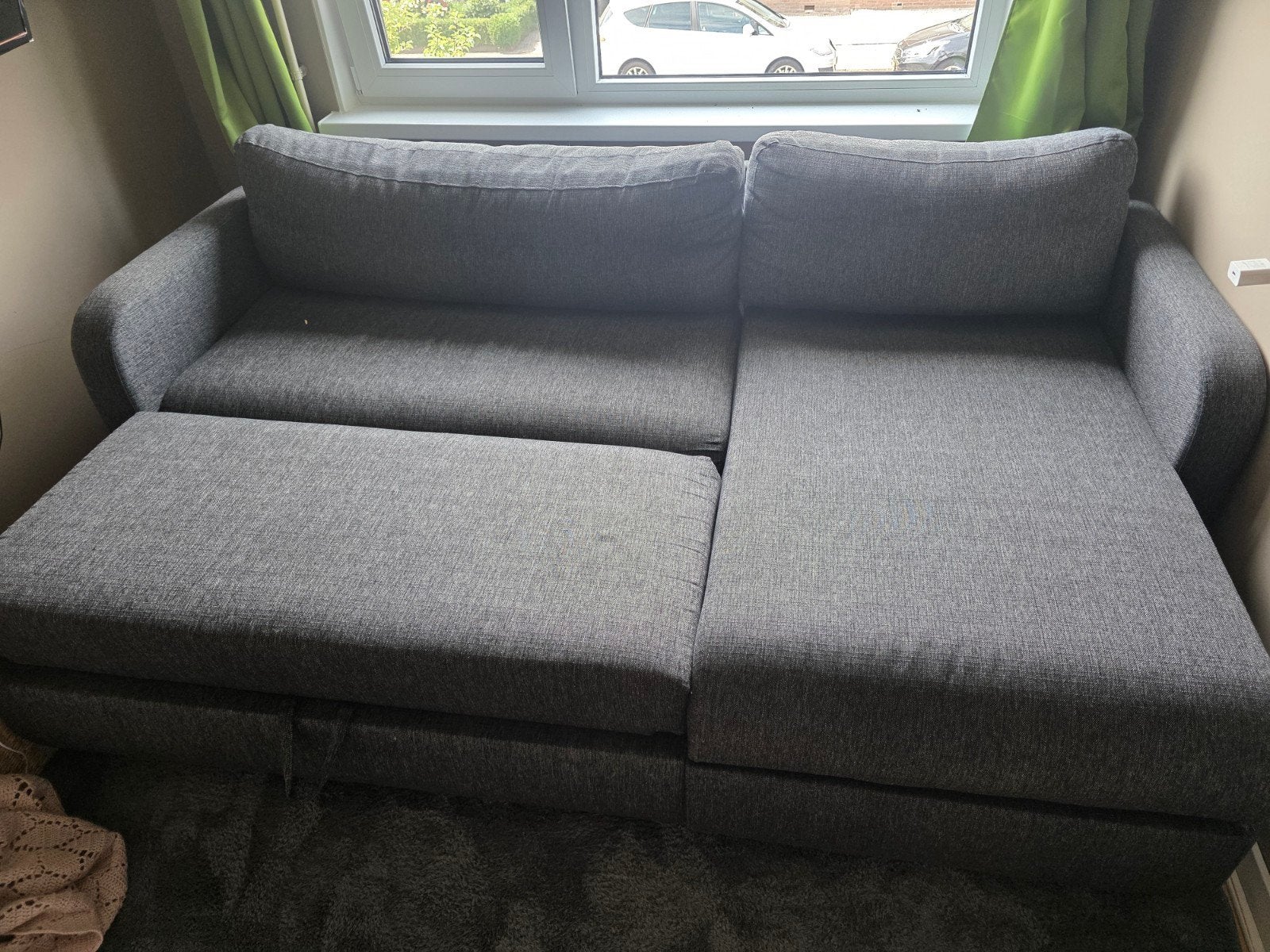 Grijze Hoekbank met Opbergruimte en Uitschuifbaar Bed, Ophalen, Gebruikt, 125 tot 150 cm, Hoekbank