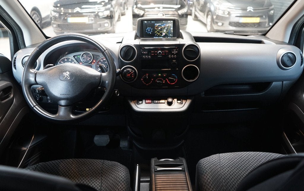 Peugeot Partner 120 1.6 e-HDI L1 Navteq 2Tronic | AUTOMAAT |, Euro 5, Stof, Gebruikt, 4 cilinders