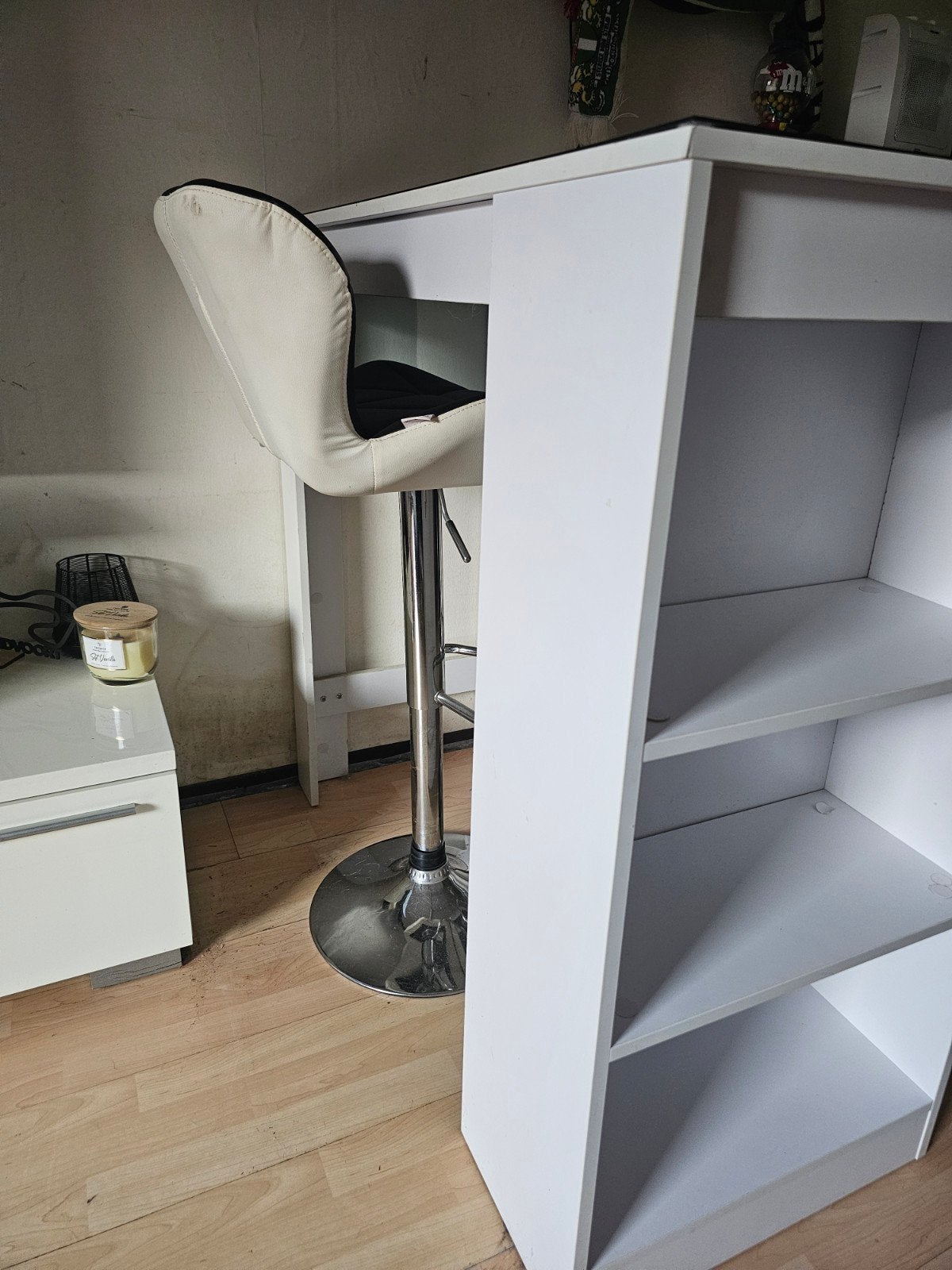 Bartafel met opbergruimte, Ophalen, Gebruikt, 100 tot 150 cm, Glas