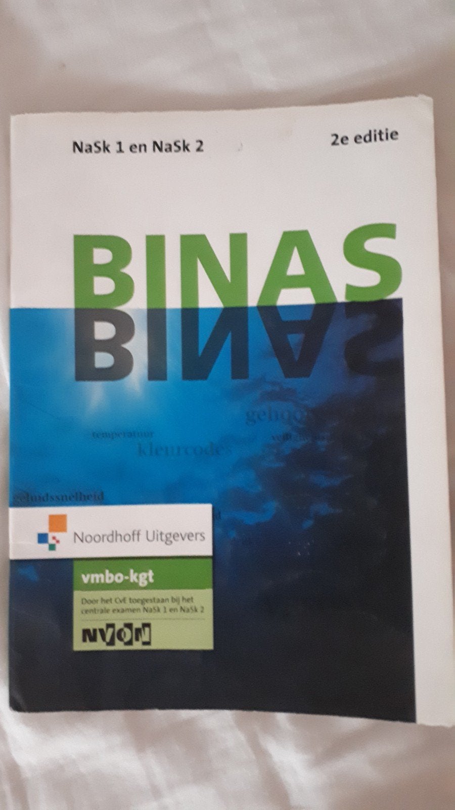 BINAS NaSk 1 en NaSk 2 VMBO-KGT 2e editie, Ophalen of Verzenden, Zo goed als nieuw, VMBO, Natuurkunde