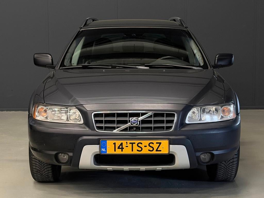 Volvo XC70 2.5 T Ocean Race AUTOMAAT LEDER|CRUISE|PDC|TREKHA, Zwart, XC70, 2521 cc, Leder