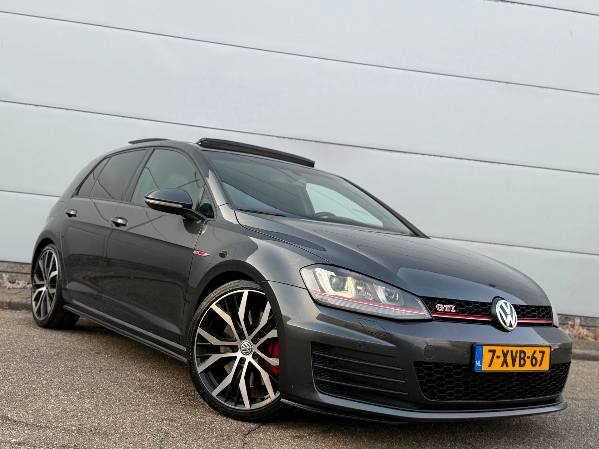 Volkswagen Golf 2.0 TSI GTI Performance DSG ORG NL|NAP|LEER|, Gebruikt, 4 cilinders, 1984 cc, Bedrijf
