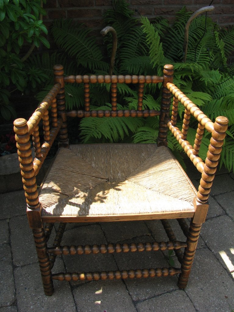 Jaren '30-'40 * Bobbin stoel * zitting origineel = bies *, Ophalen