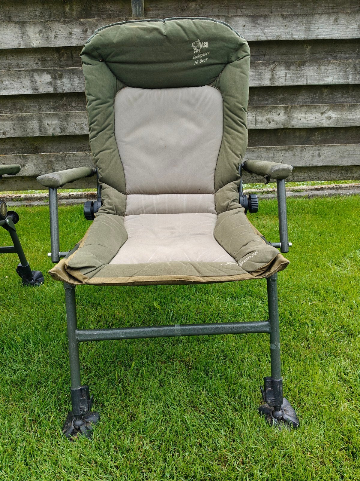 2x Nash Indulgence Hi Back karper visstoelen, Watersport en Boten, Ophalen, Gebruikt, Overige typen