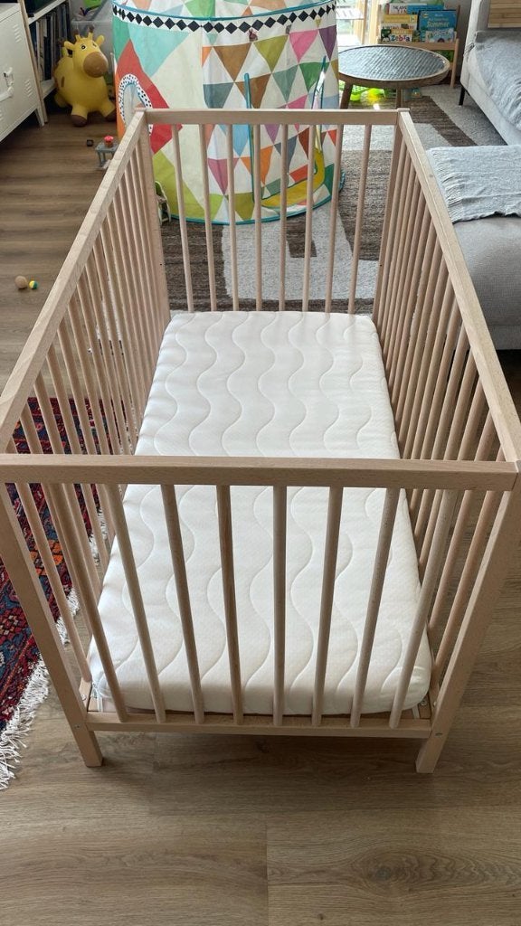 IKEA SNIGLAR Baby Cot 60x120 cm + Princess Mattress, Ophalen, Gebruikt, Ledikant