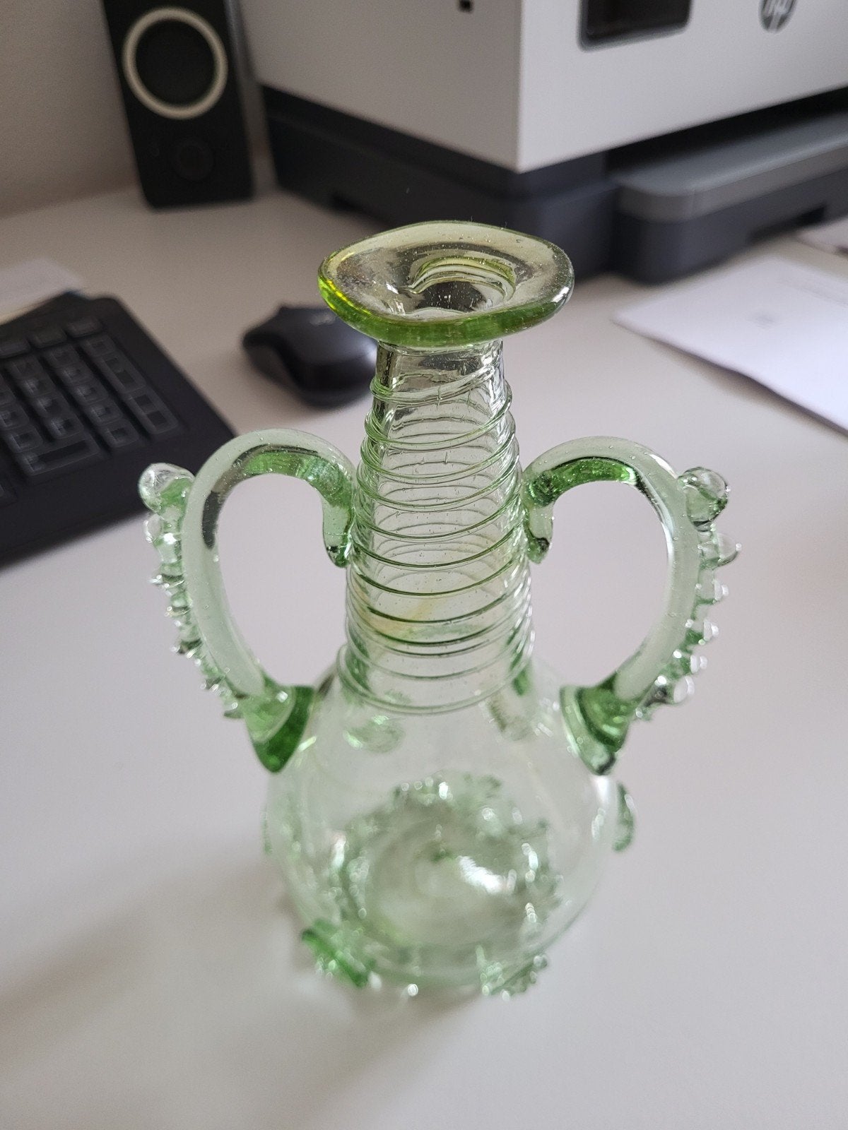 Antieke Groene Bosglas Karaf met Oren, ca. 400ml, Antiek en Kunst, Ophalen of Verzenden