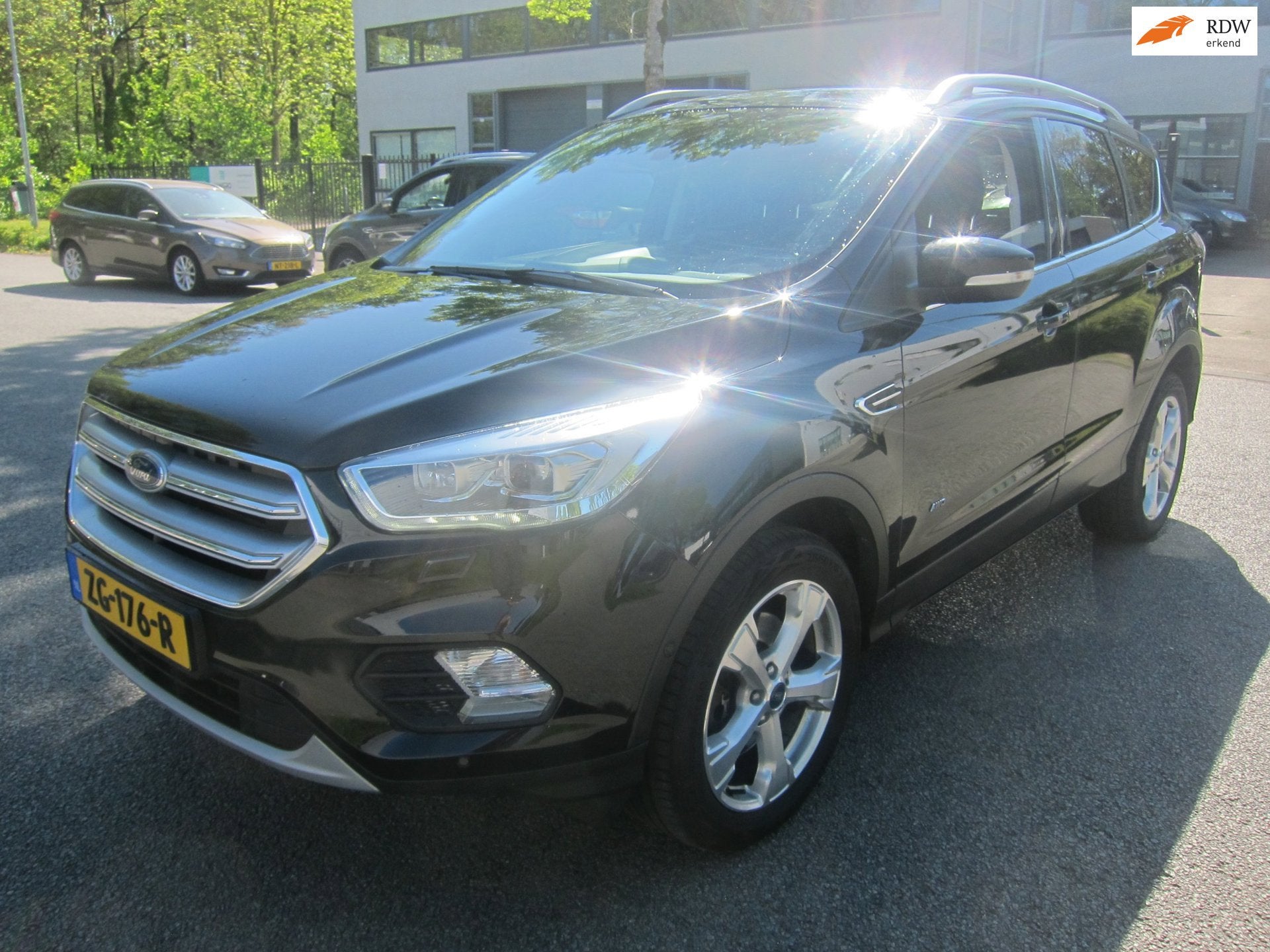 Ford KUGA 2.0 TDCi 180 PK AWD CAMERA TREKHAAK APK 03-2027!, Auto's, Automaat, Dealer onderhouden, Gebruikt, Euro 6