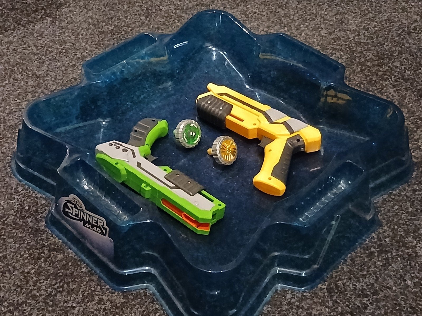 Spinner M.A.D. Arena met 2 Blasters en 2 Spinners, Ophalen, Gebruikt, Jongen of Meisje