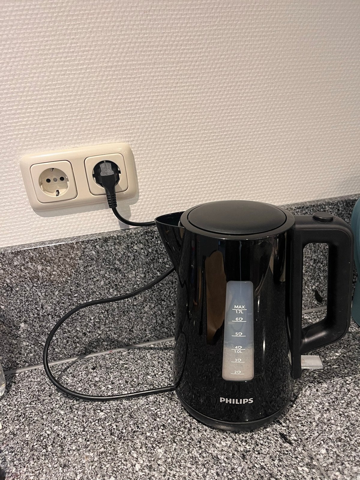 Philips Waterkoker - Zwart, 1.7L, 1 tot 2 liter, Ophalen of Verzenden, Gebruikt, Draadloos
