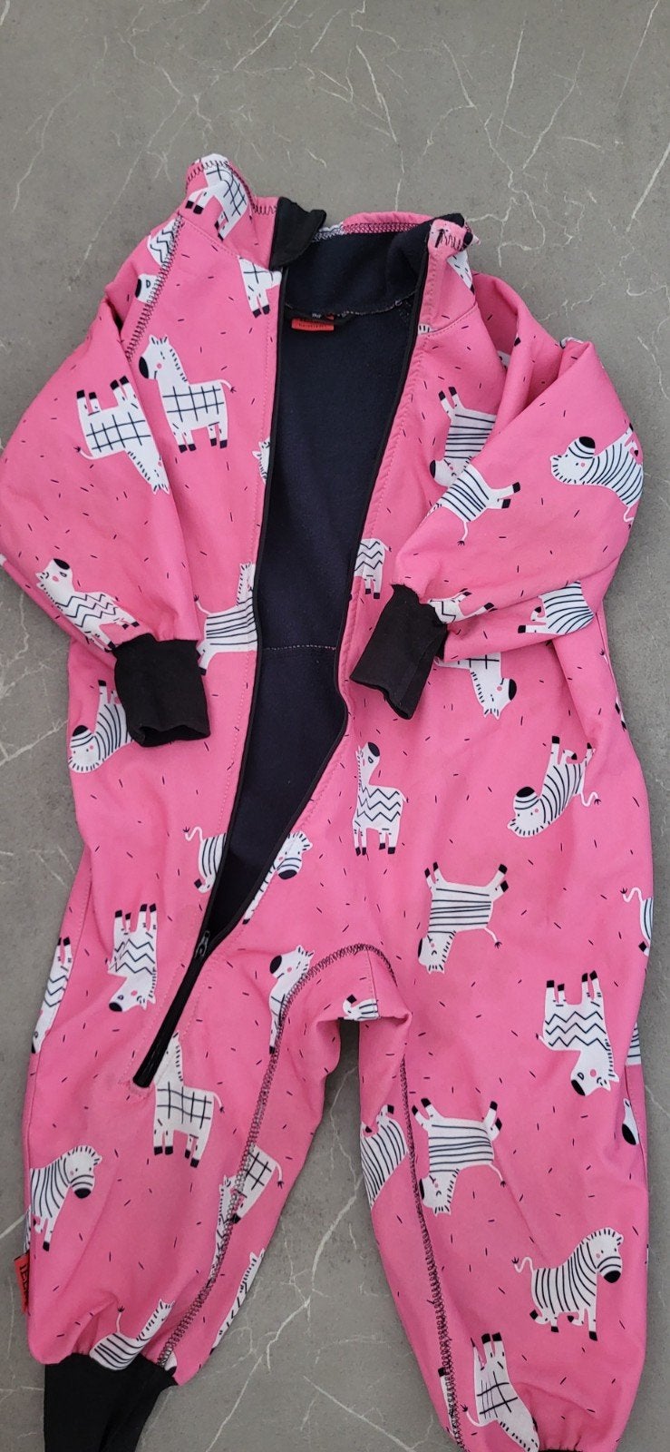 Ielm pak met zebra's, waterdicht en nog erg mooi, Kinderen en Baby's, Kinderkleding | Maat 98, Gebruikt, Ielm, Jongen of Meisje