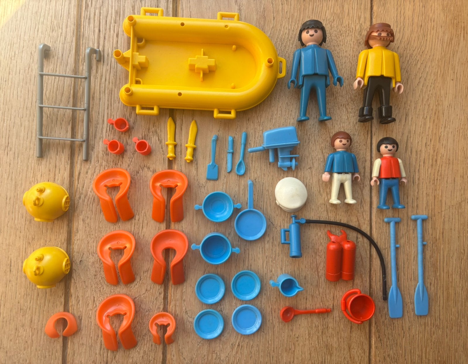 Vintage Playmobil visser met rubberboot + onderdelen, Ophalen of Verzenden