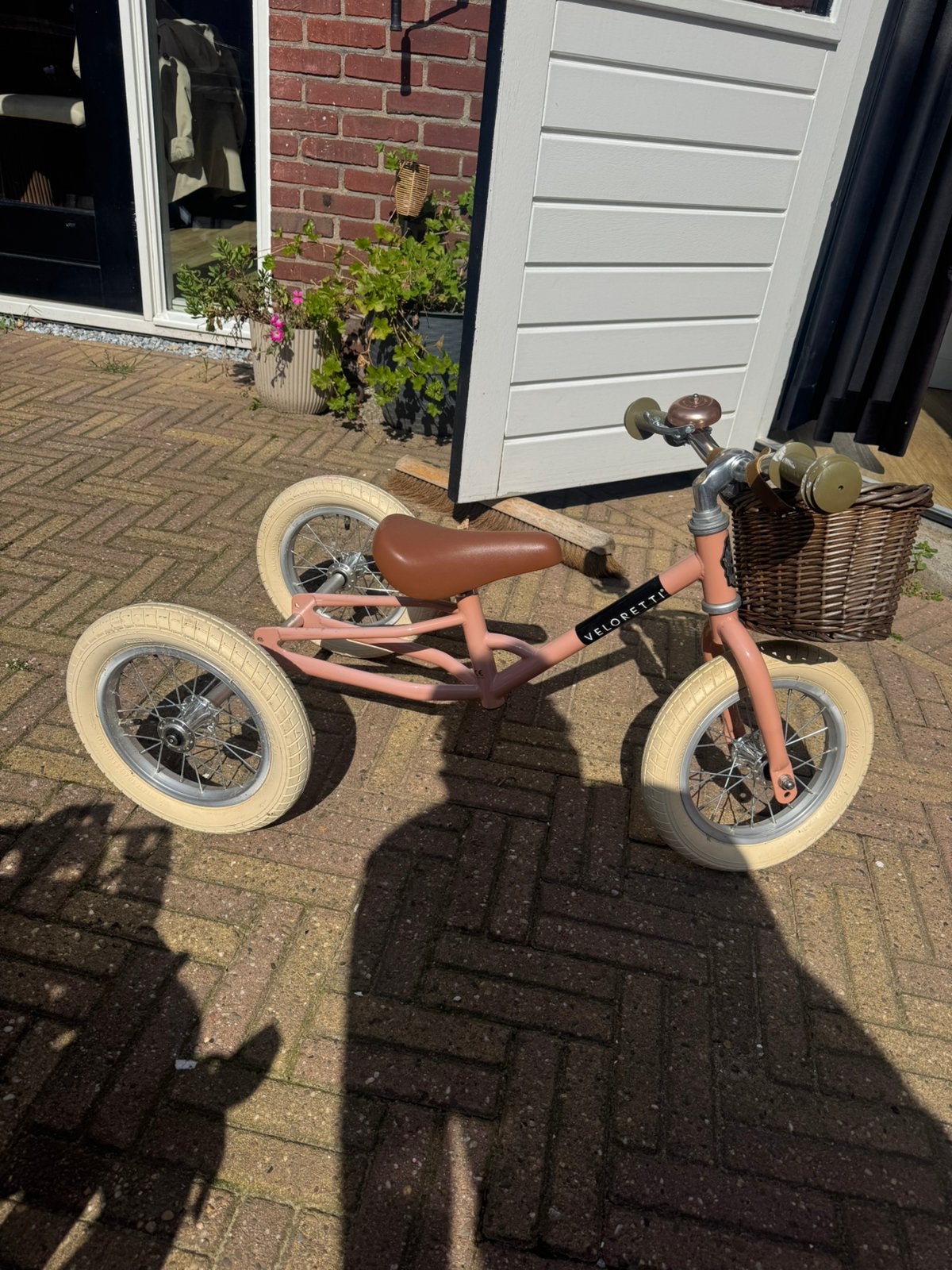 Veloretti kinderfiets fietsje tricycle roze loopfiets, Ophalen, Zo goed als nieuw, Loopfiets