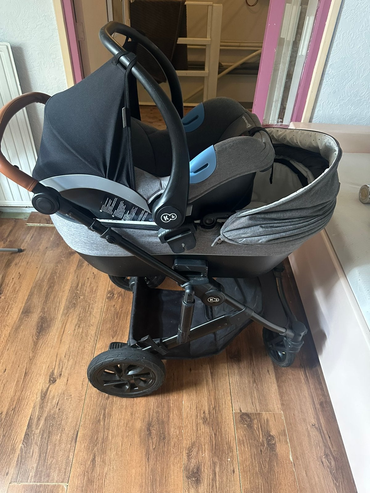 Kinderkraft kinderwagen, Kinderen en Baby's, Kinderwagens en Combinaties, Gebruikt, Verstelbare duwstang, Ophalen, Kinderwagen