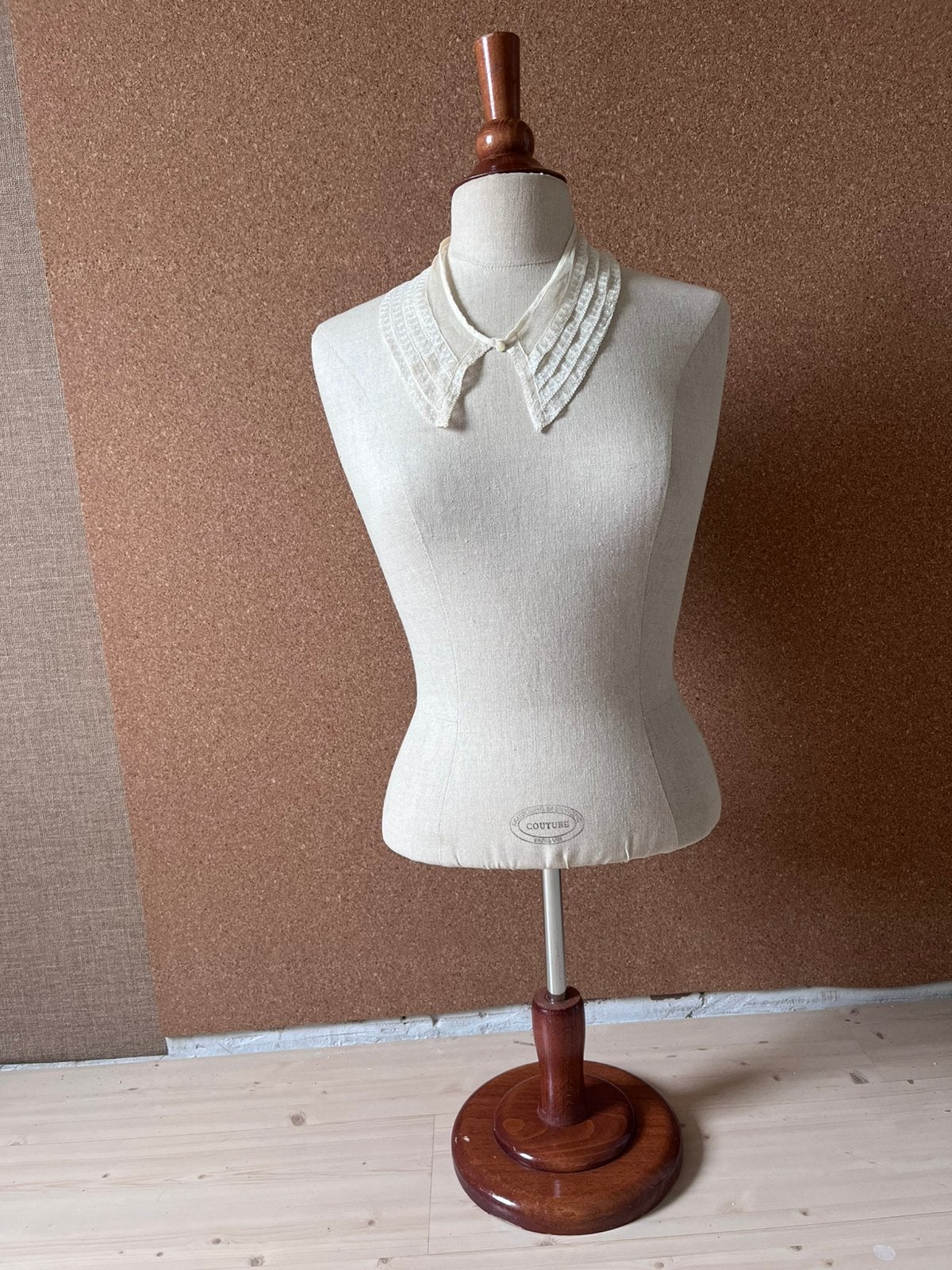 Faubourg-Saint Honore vintage paspop., Ophalen of Verzenden
