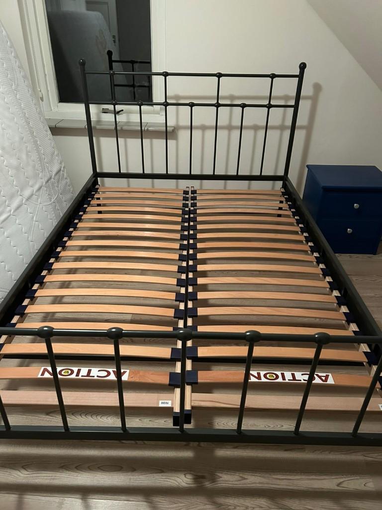 ijzere bed 2 persoons, Huis en Inrichting, Slaapkamer | Bedden, Ophalen, Zwart, 200 cm, Metaal