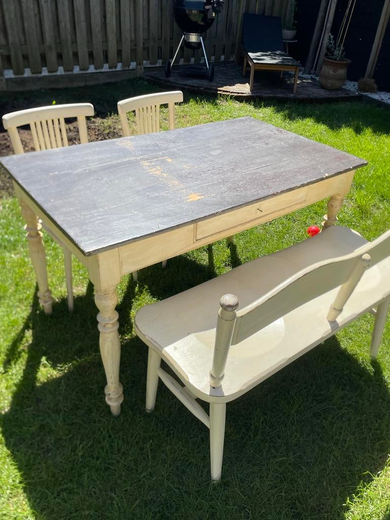 Brocante grenenhouten eethoek: tafel, 2 stoelen, bankje, Antiek en Kunst, Ophalen
