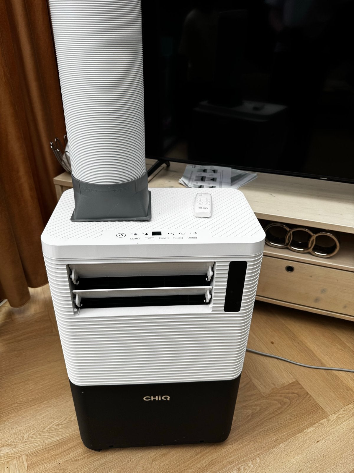 CHIQ Mobiele Airco 10500 BTU - Compact en Compleet, Ophalen, 3 snelheden of meer, Zo goed als nieuw, Koelen en Ontvochtigen