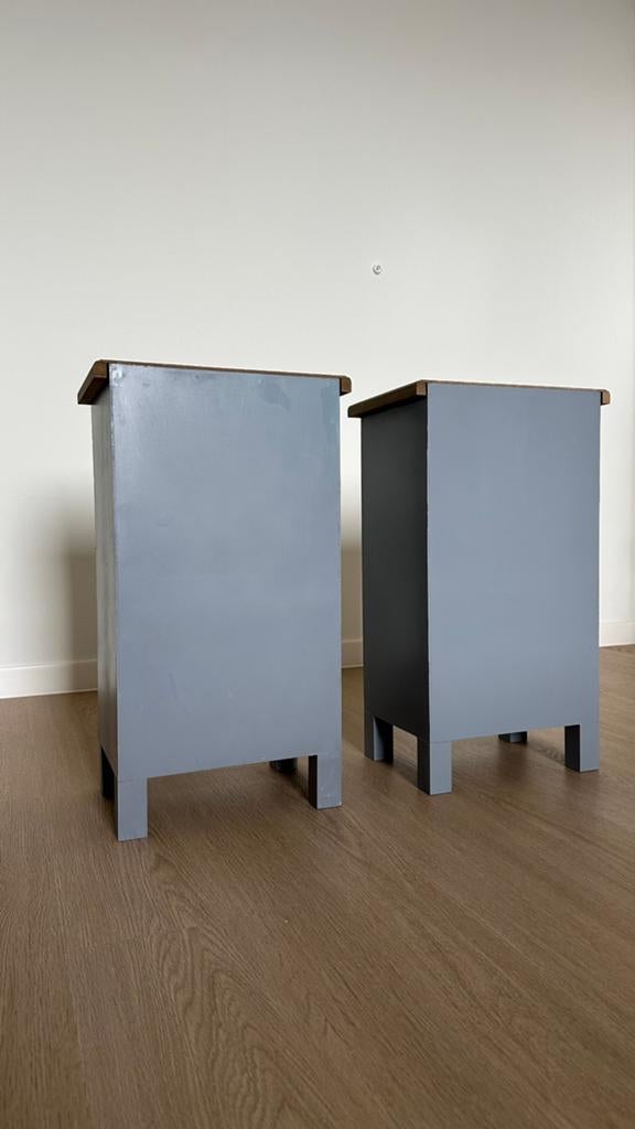 Nachtkastje te koop // Bedside table for sale, Ophalen, Zo goed als nieuw, Nice