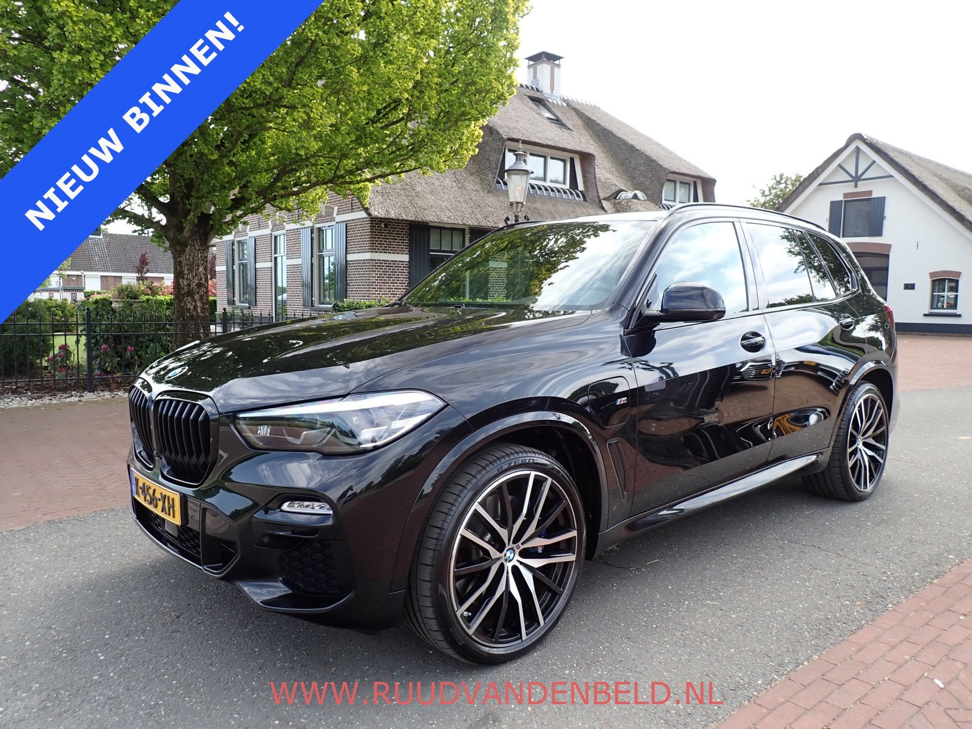 BMW X5 45E XDRIVE M-PAKKET 360* CAMERA / CARPLAY / MEMORY-SE, Gebruikt, 394 pk, Zwart, Automatische klimaatregeling