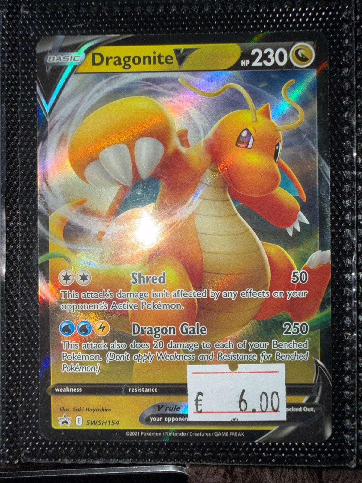 Dragonite V Pokémon Kaart SWSH154 - Zo goed als nieuw, Ophalen of Verzenden, Zo goed als nieuw, Losse kaart, Foil
