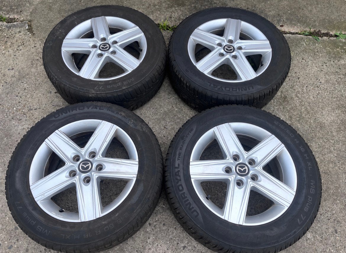 16 inch Mazda CX-3 ALU velgen met zgan winterbanden 8.0mm, 215 mm, 16 inch, Banden en Velgen, Winterbanden