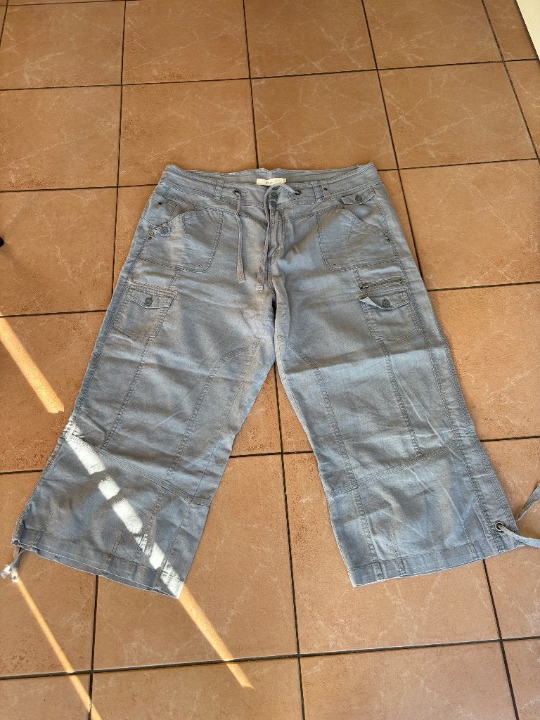Mooie 3/4 zomerbroek Miss etam mt 46, Kleding | Dames, Grote Maten, Ophalen of Verzenden, Zo goed als nieuw, Miss Etam, Grijs