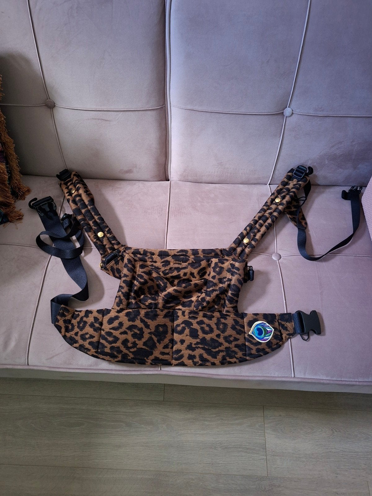 Artipoppe draagzak - Leopard print, Buik of Rug, Zo goed als nieuw, Draagzak, Ophalen