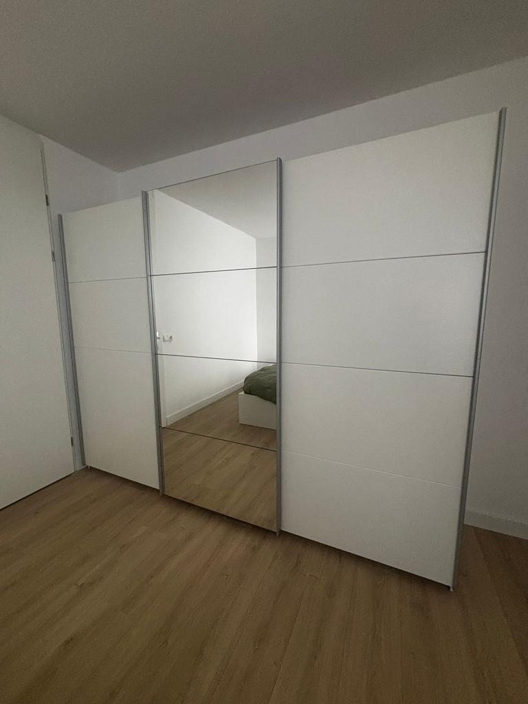 Ruime kledingkast met 3 deuren, soft close en spiegeldeur, Ophalen, Gebruikt, 200 cm of meer, 150 tot 200 cm