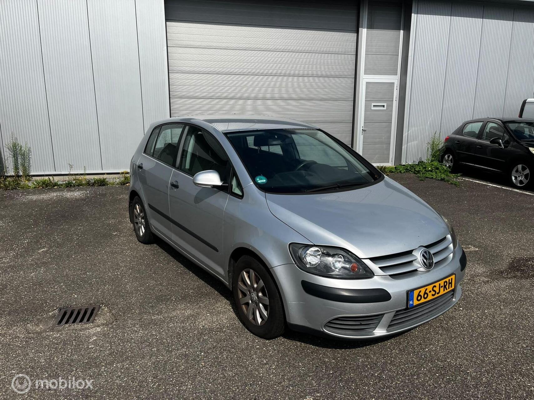 Volkswagen Golf 1.6 FSI Comfortline Cruise / Airco / Trekhaa, Voorwielaandrijving, Automatische klimaatregeling, 15 km/l, Gebruikt