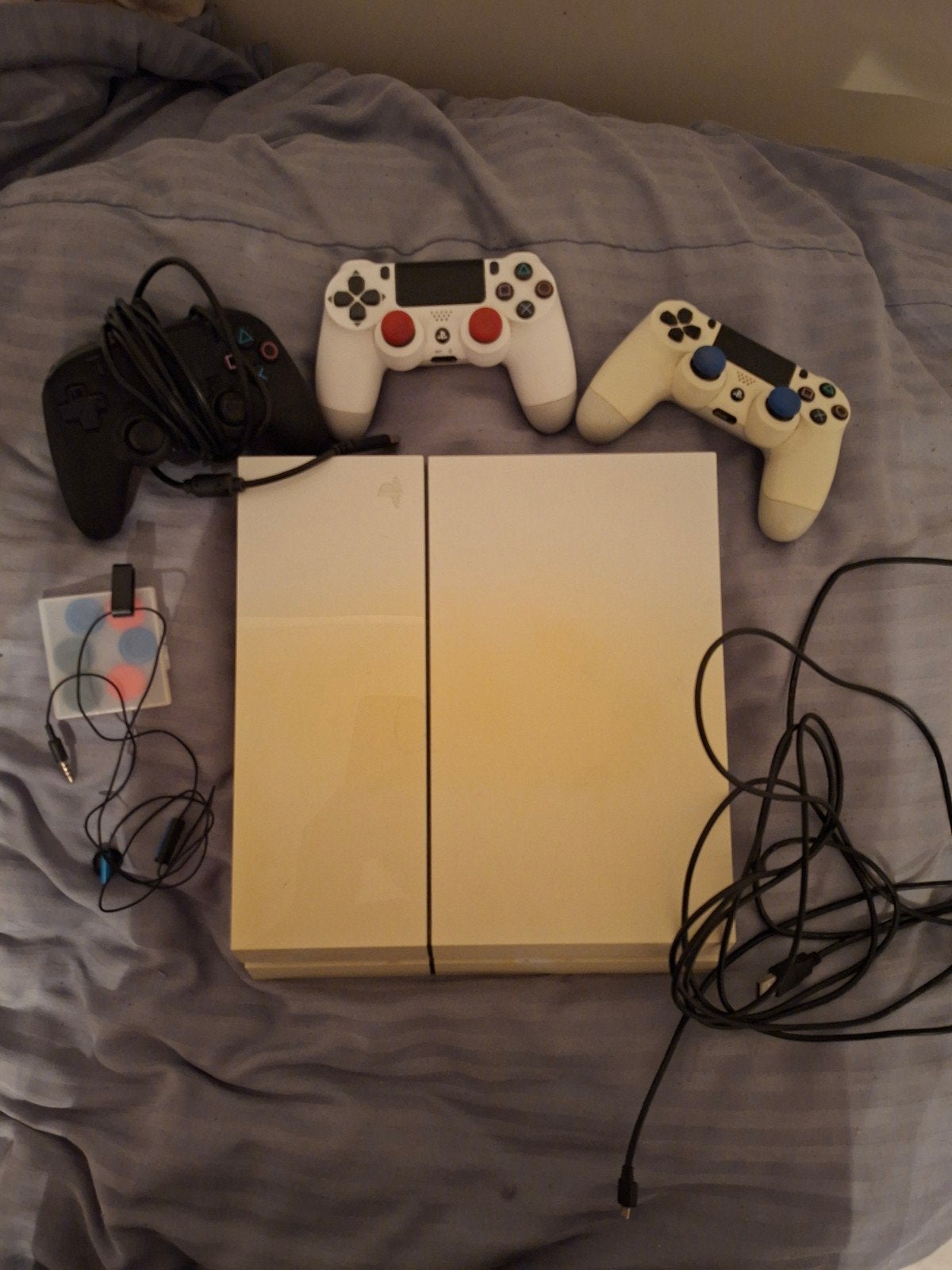 PS4 met games en accessoires, Spelcomputers en Games, Spelcomputers | Sony PlayStation 4, Ophalen of Verzenden, 1 TB, Met 3 controllers of meer