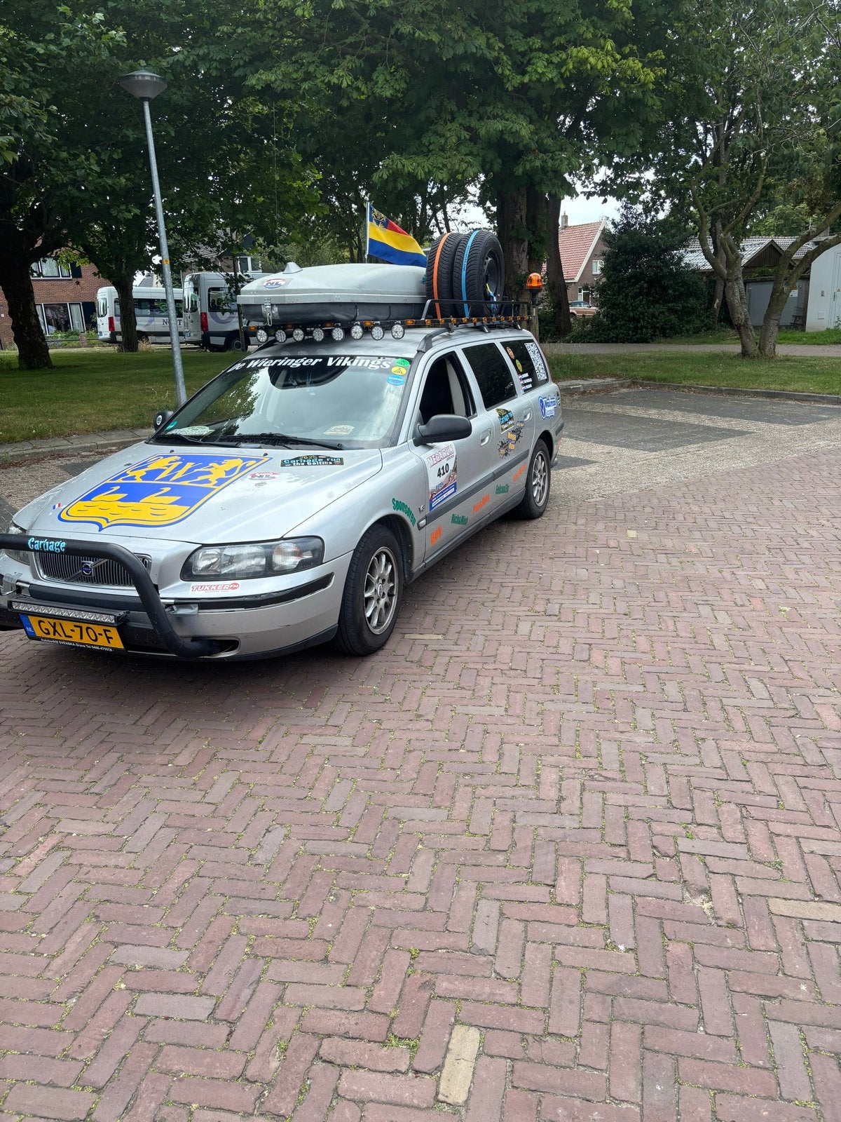 Volvo V70 2.4 140PK AUT 2001 Grijs, Auto's, Volvo, Particulier, V70, Benzine, Stationwagon, Automaat, Geïmporteerd, Zilver of Grijs